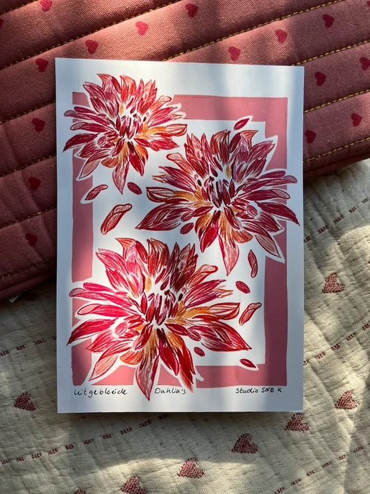 Print 'Uitgebloeide Dahlia's